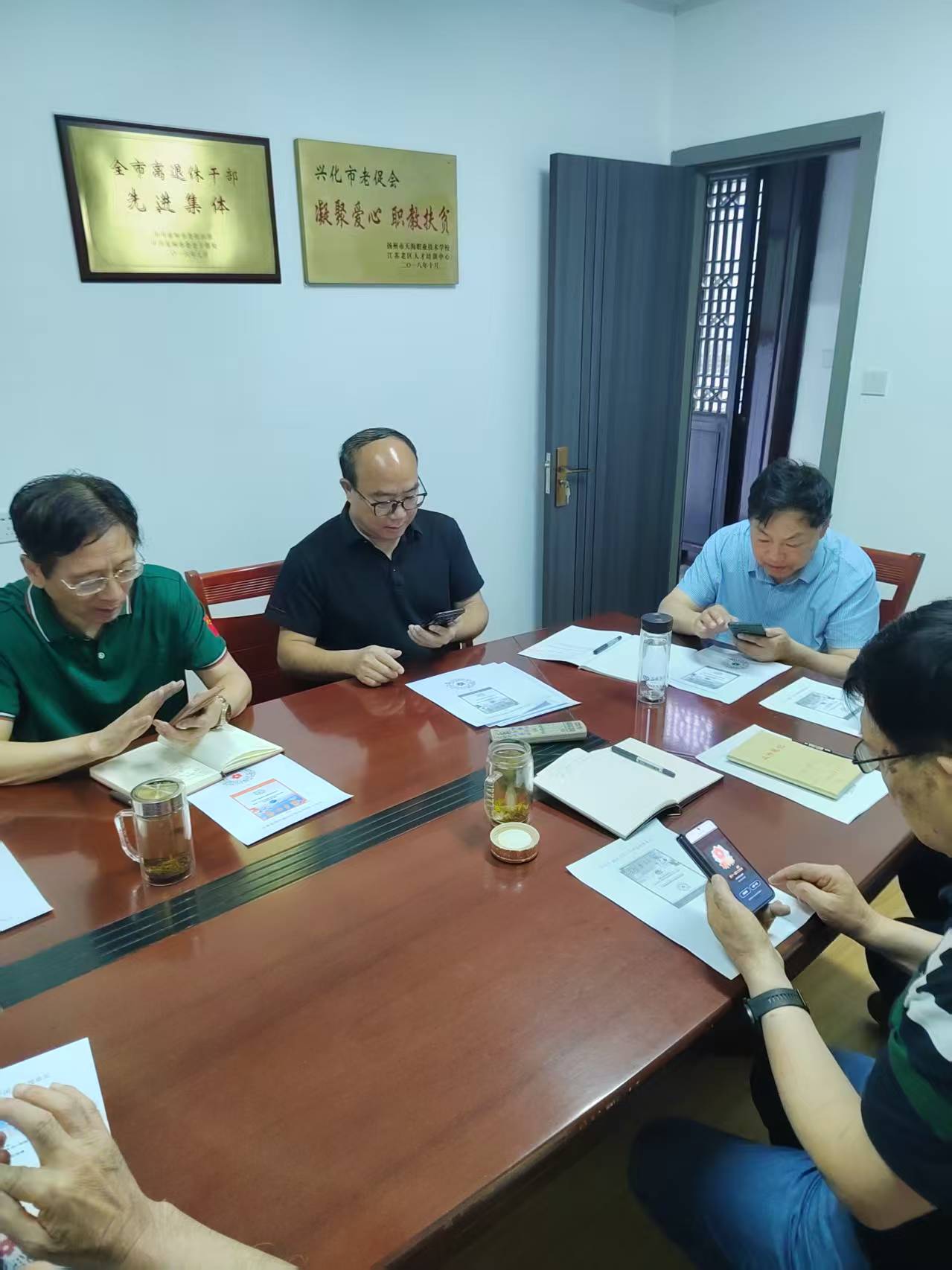 1757385729460828.jpg e3ef66aa34ffe3eab26fe53ed96b2e9.jpg